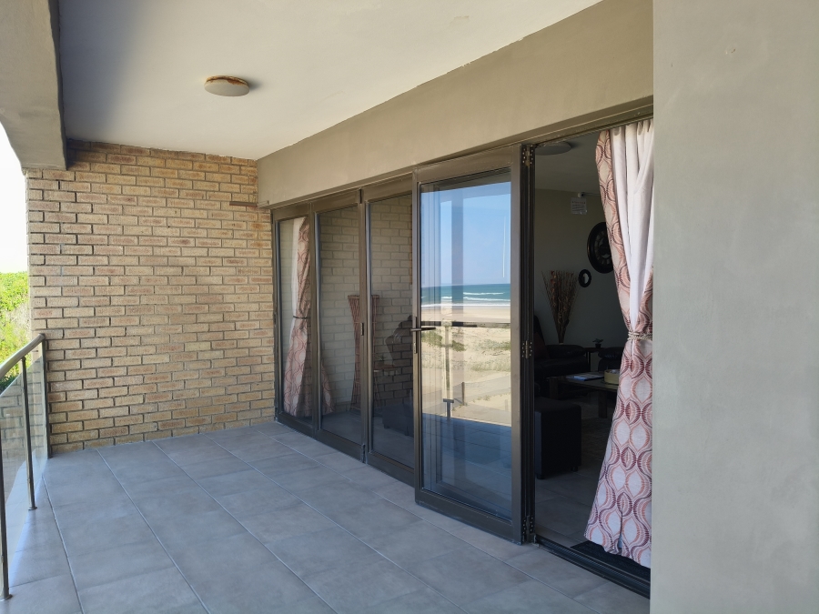 3 Bedroom Property for Sale in Paradise Beach Eastern Cape